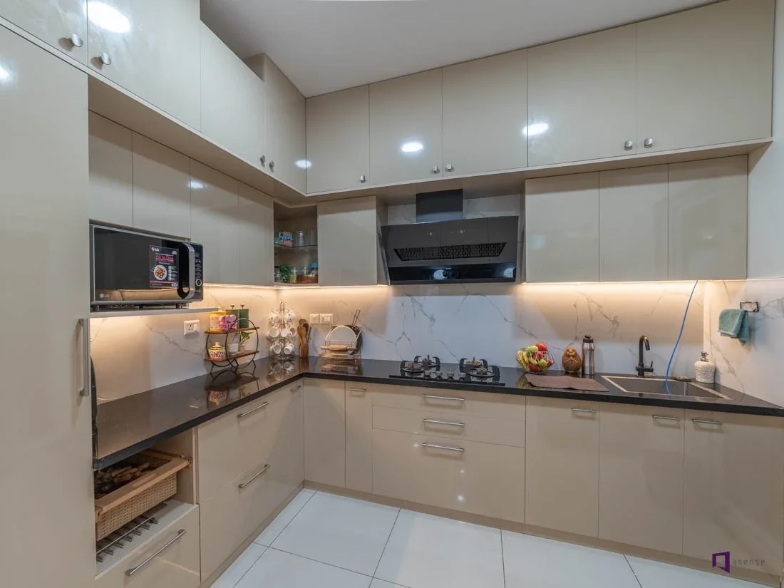 Modern 3 BHK Modular Kitchen - 3 BHK interior design in Mumbai